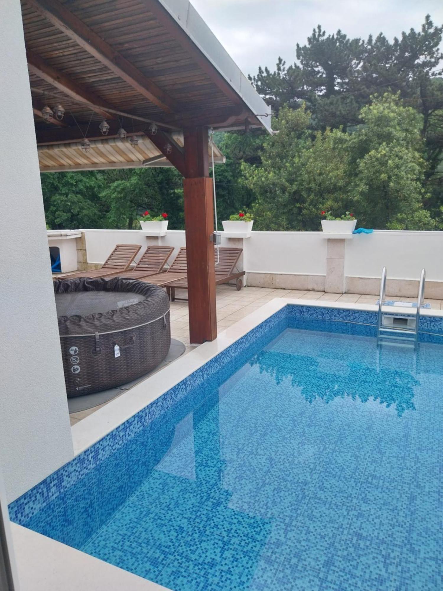 Vila Brig 108 - Private Swimming Pool And Jacuzzi Rijeka Exterior foto